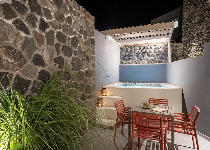 Wine And Yard Caves Hotel