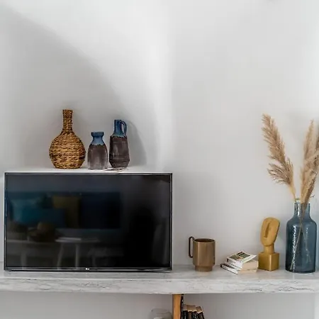 Hotel Wine And Yard Caves