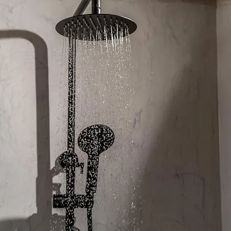 Wine And Yard Caves Hotel 3*