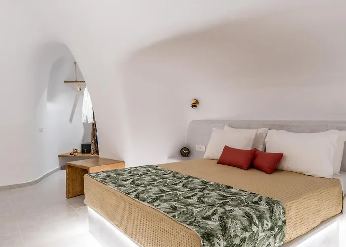 Wine And Yard Caves Hotel 3*