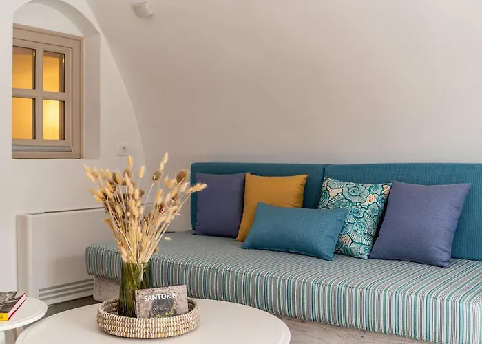 Wine And Yard Caves Hotel Pyrgos Kallistis