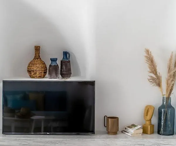 Hotel Wine And Yard Caves