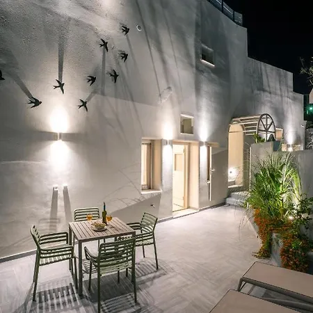 Wine And Yard Caves فندق